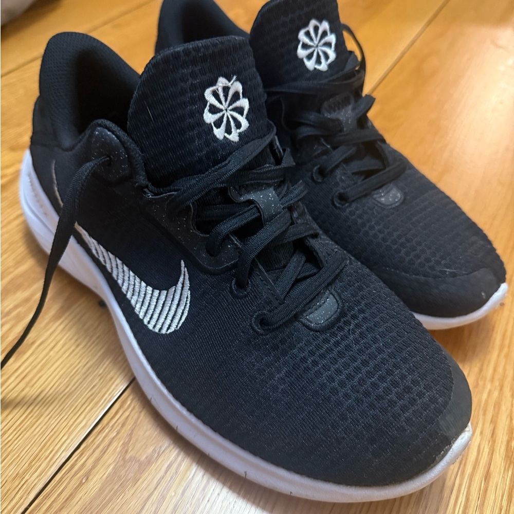 Nike Black Athletic Sneakers